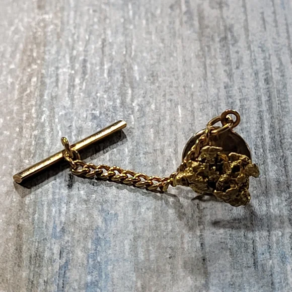 10k Gold Chip Tie Pin. - Picture 2 of 11